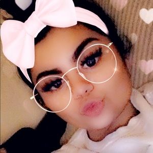 Meet your Posher, Sylvia